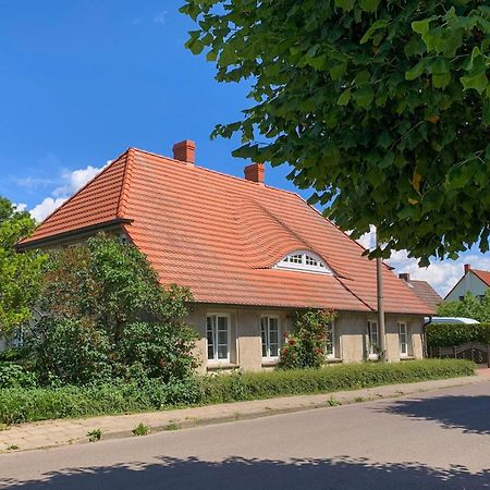 Ferienwohnungen Klein Kapelle Gingst Екстер'єр фото